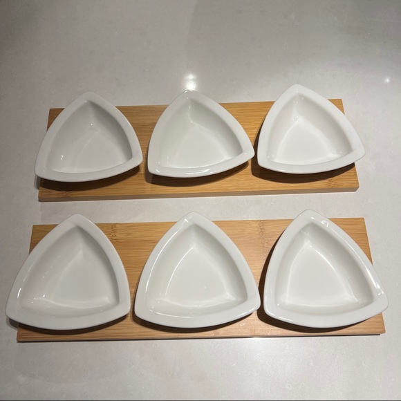 Simple Dining 2 Sets of Modern Triangular Dishes for Entertaining w/Bamboo Trays - Picture 4 of 6